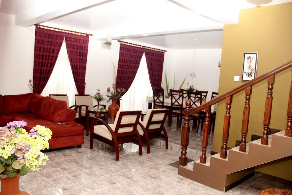 Perera Homestay Нувара-Елія Екстер'єр фото